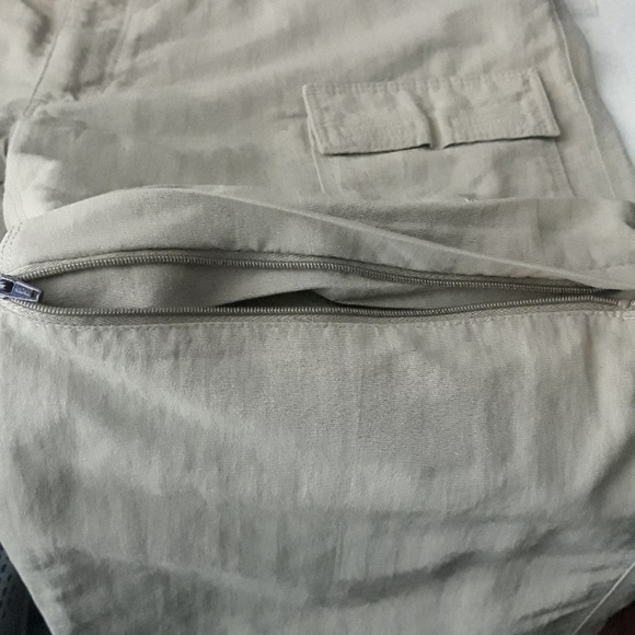 The North Face Hiking Convertible Pant/Shorts - Picture 8 of 9